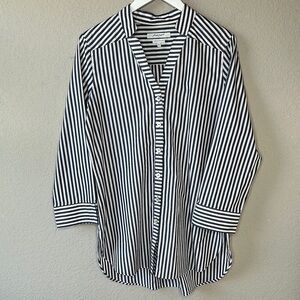 Foxcroft NYC Heritage Non Iron Grey and White Striped Button Down Shirt Size 12